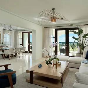 the-country-club-residences-at-grand-reserve.comcaribbean.com/